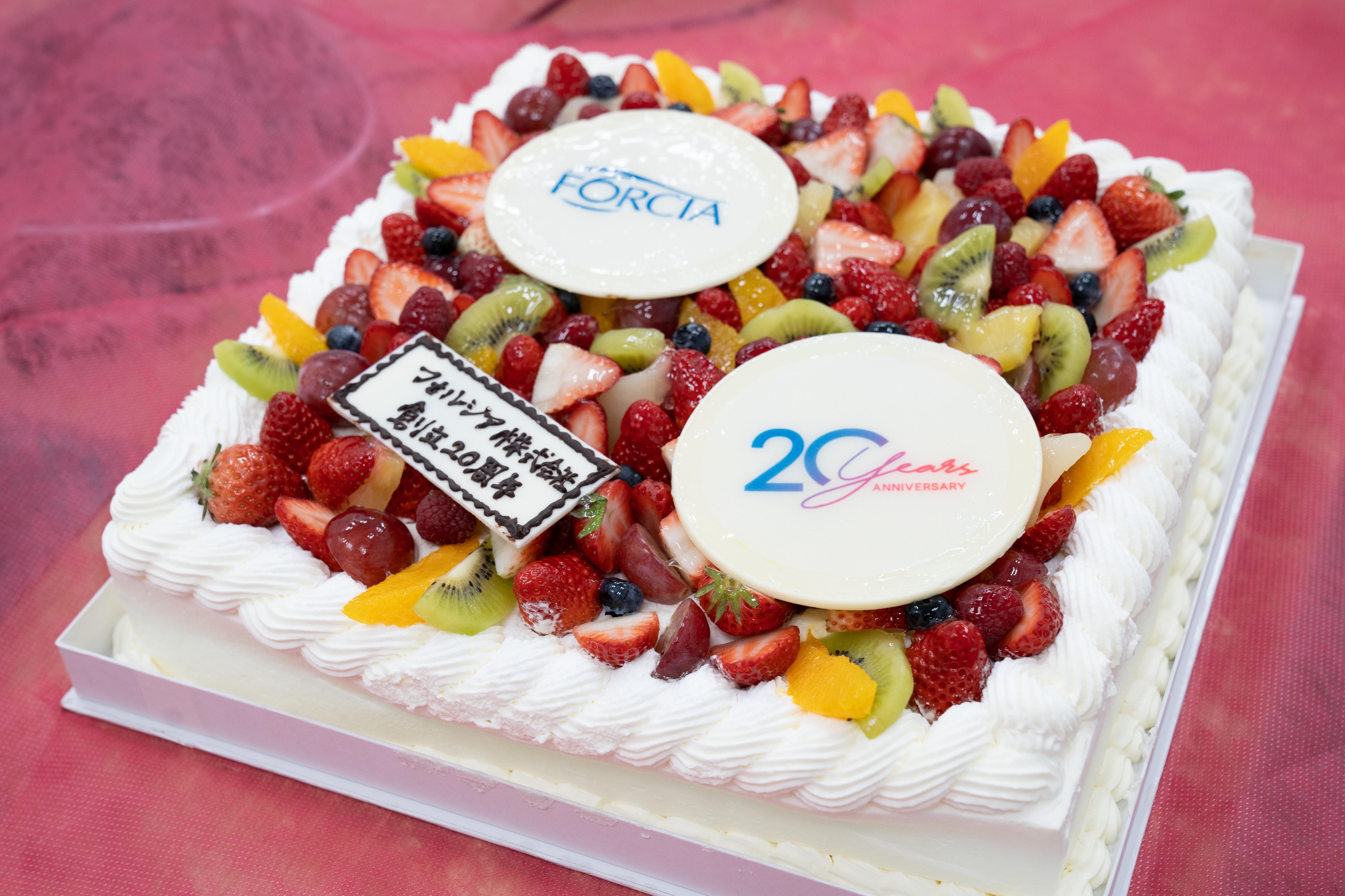 20年の節目を全社員で祝福！ FORCIA 20th Birthday Party