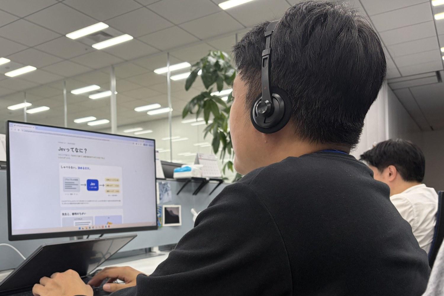 エンジニアが教えあう社内勉強会「devゼミ」とは？